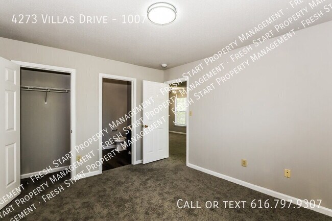 Building Photo - 4273 Villas Dr