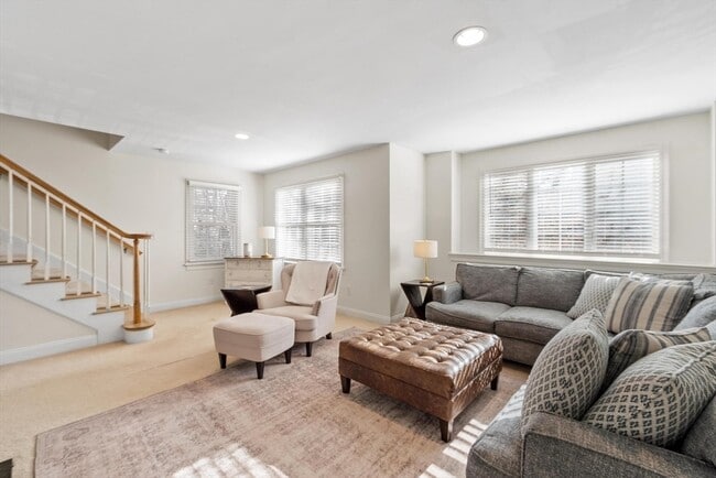 Building Photo - 270 Littleton Rd