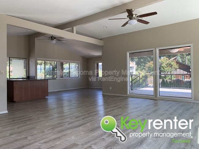 Building Photo - 3009 208th Ave E