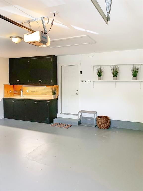 Building Photo - 1304 Loma Dr