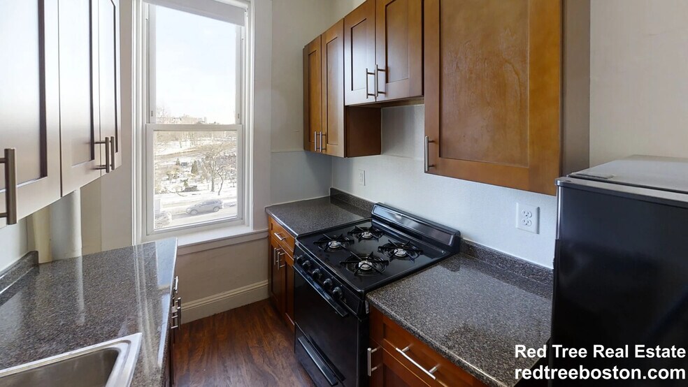 Building Photo - 1175 Boylston St