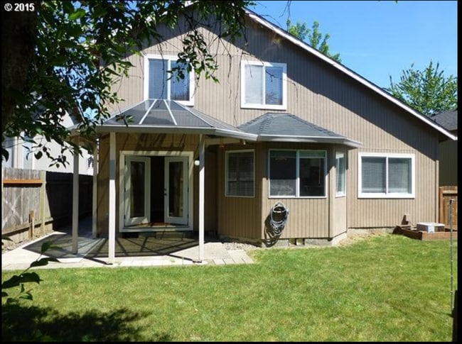 Building Photo - Great Bethany location 3 bedroom 2 bath