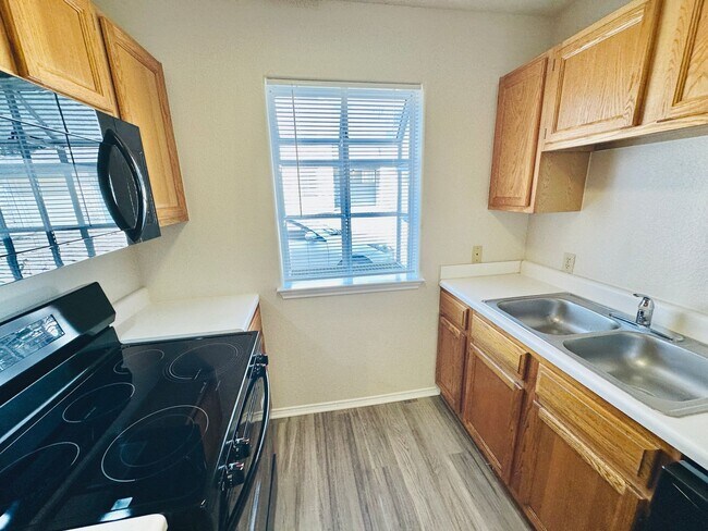Building Photo - 8814 Schick Rd