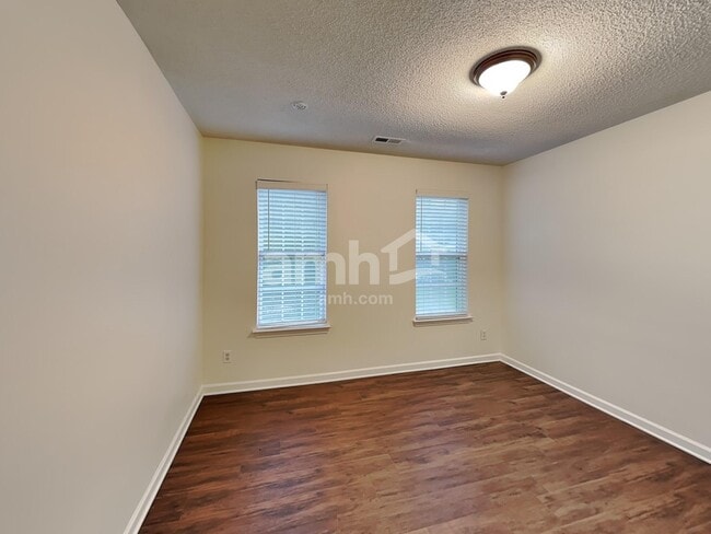 Building Photo - 6817 Reedy Creek Rd