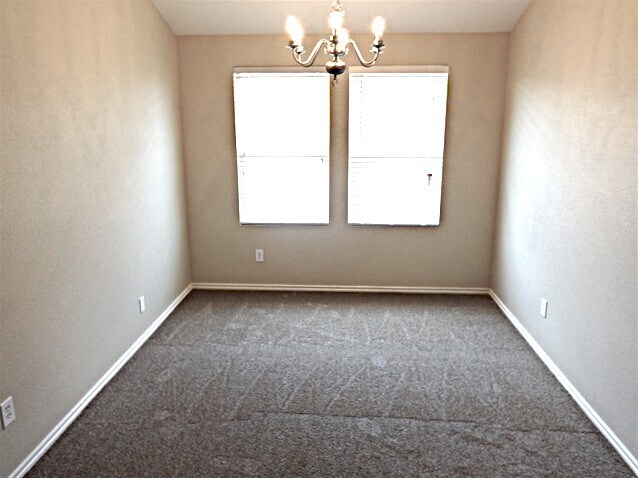 Building Photo - 106 Robin Ln