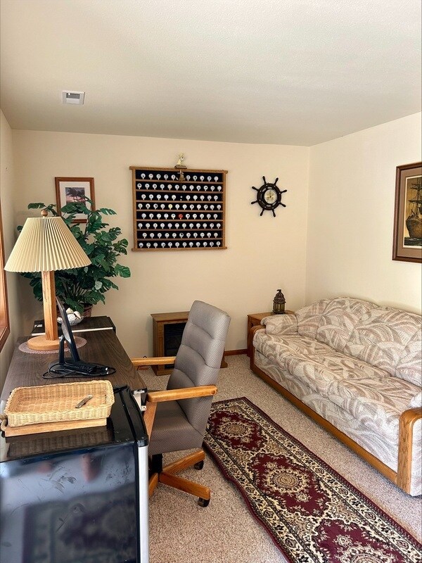 Building Photo - 4739 S Golf Course Dr