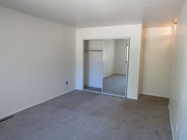 Building Photo - 3 bedroom condo in ARVADA