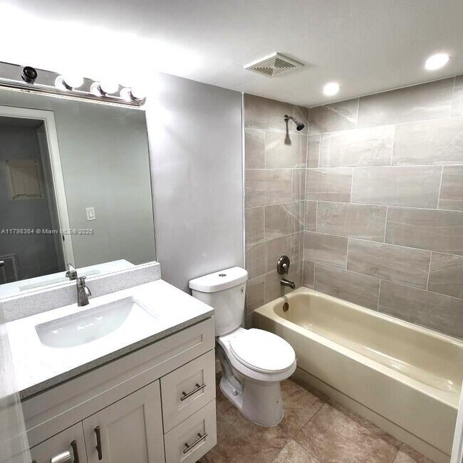 Building Photo - 1335 NW 94th Way