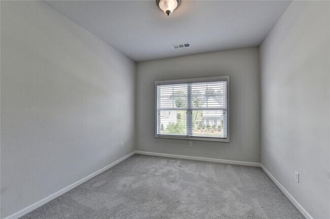 Building Photo - 3695 Andover St