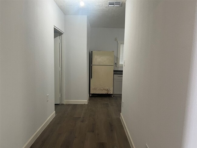 Building Photo - 7328 Bauman Rd