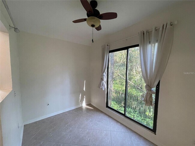 Building Photo - 4531 SW 83 Dr