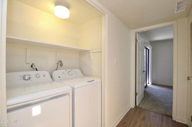 Building Photo - 5998 N 78th St