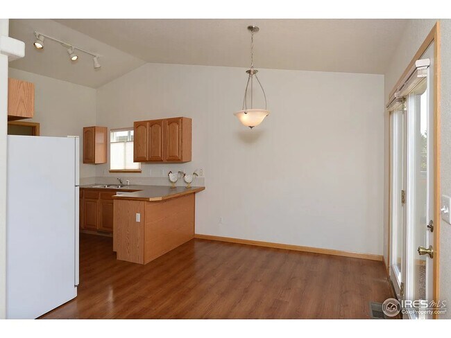 Building Photo - 385 Blue Azurite Ave
