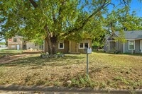 Building Photo - 1125 Pecan St