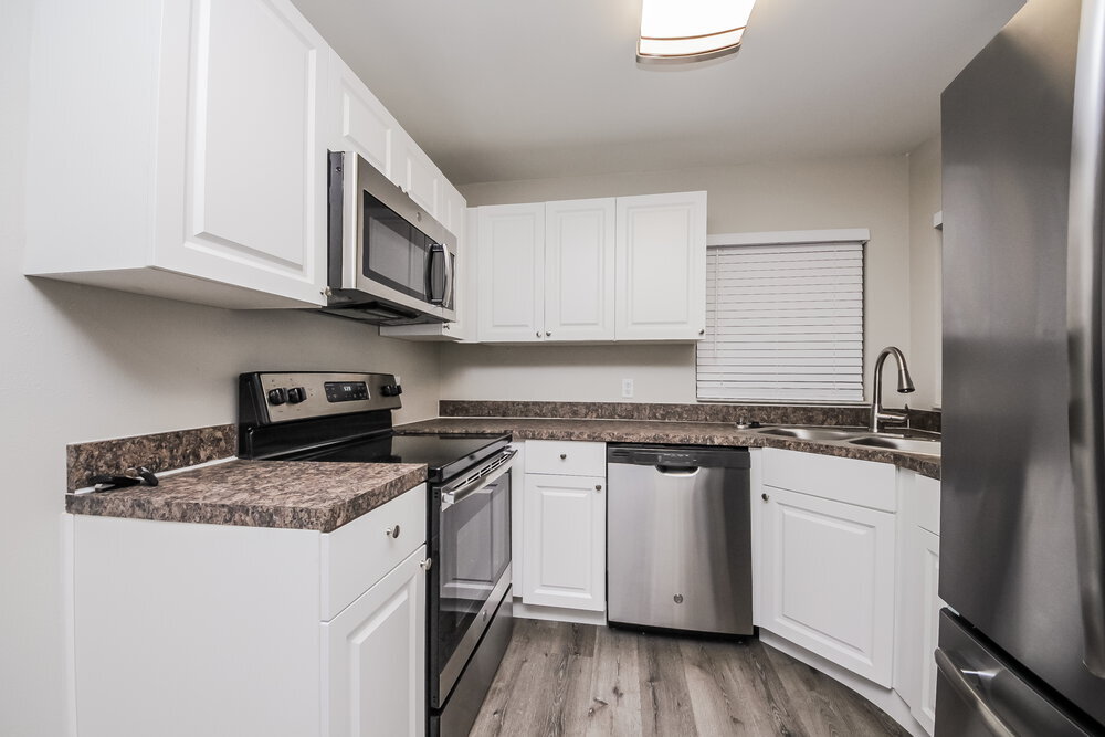 Building Photo - 2928 Dana Ln