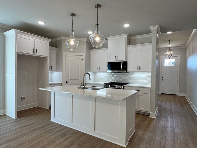Building Photo - 9256 Villas Ct