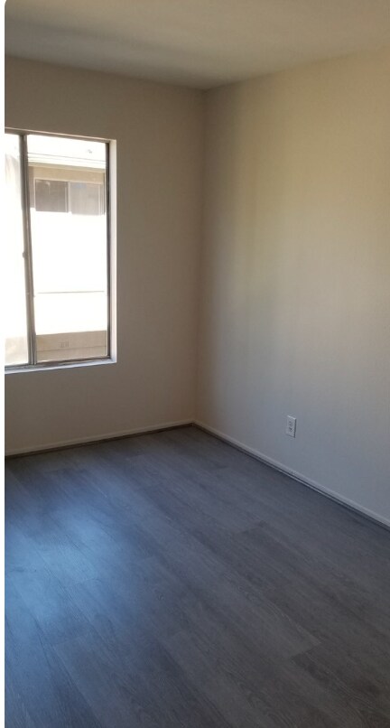 Master bedroom - 5484 Dobbs St