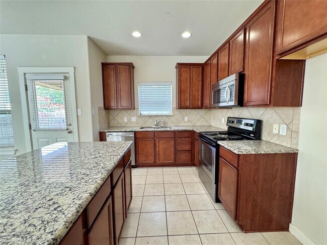 Building Photo - 4016 Kenter Crossing
