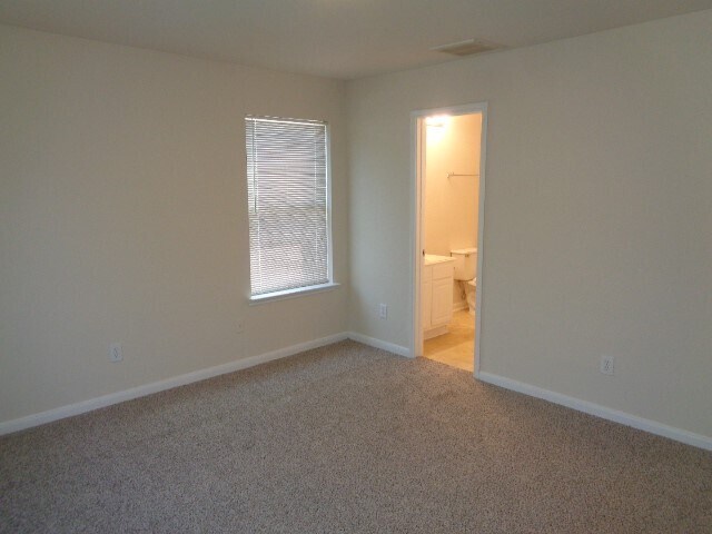 Building Photo - 3515 Garrison Run Dr
