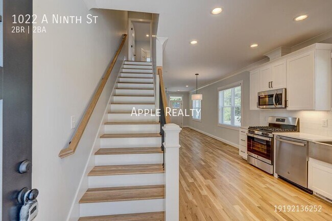 Building Photo - 1022 9th St