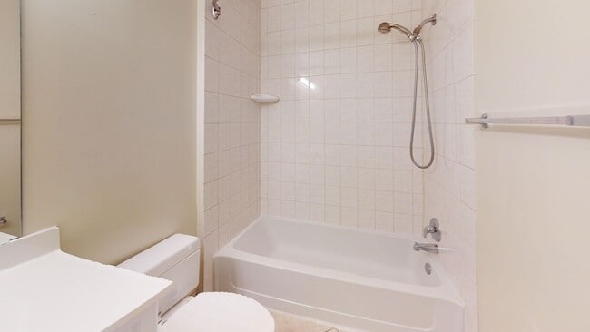 Building Photo - Serene Living in Rockville! Over 1,000 Squ...