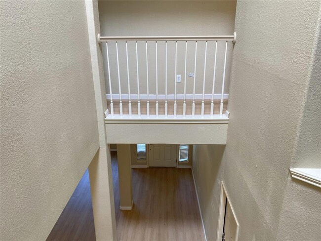 Building Photo - 5817 Miramonte Dr