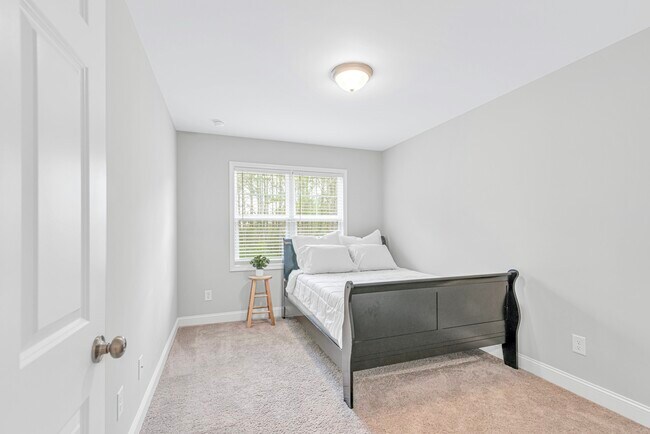 Building Photo - 504 Stone Crab Ln