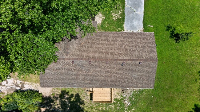 Building Photo - 156 B St