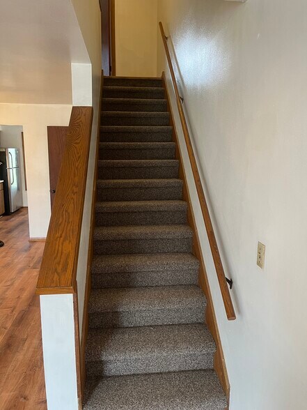 Stairs - 1325 Camden Way