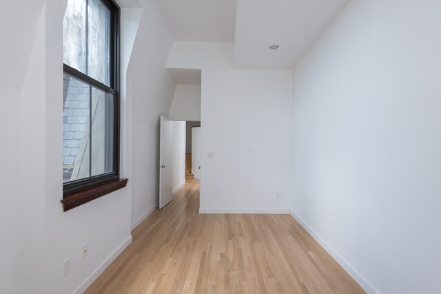 Building Photo - 130 Appleton St