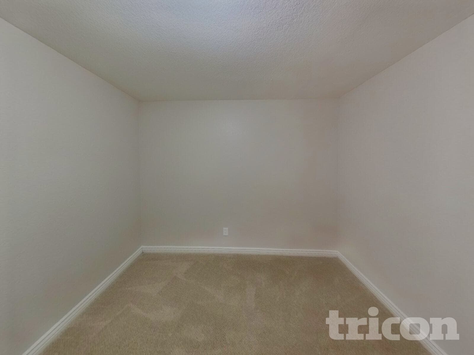 Building Photo - 1128 E Jensen St