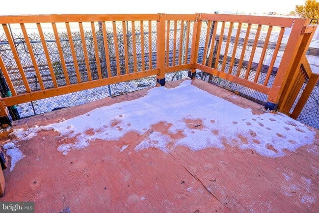 Building Photo - 6746 Linmore Ave