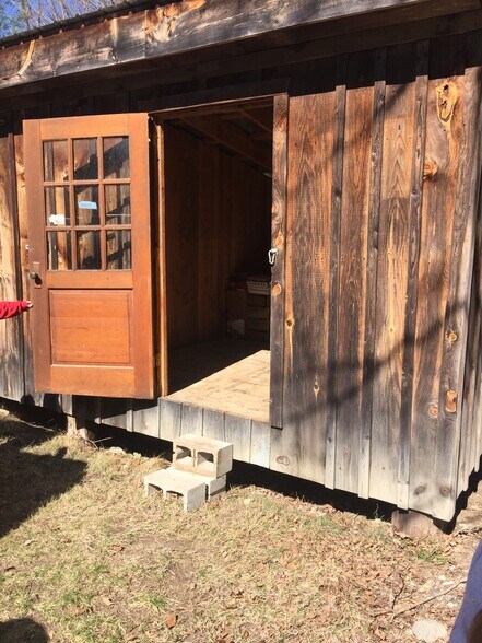 Building Photo - 146 Mormon Hollow Rd