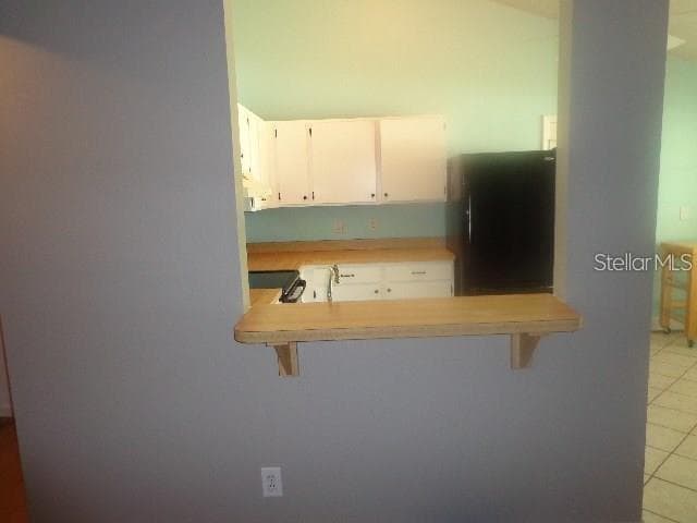 Building Photo - 3874 Lake Shore Dr