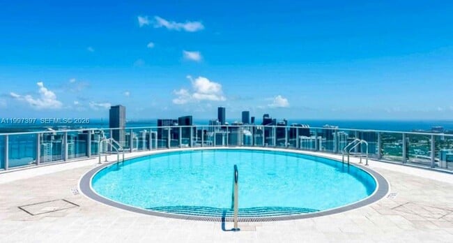 Building Photo - 851 NE 1st Ave