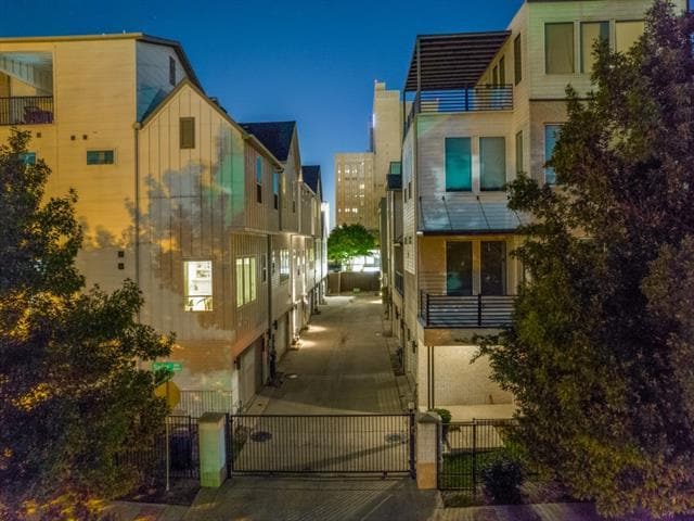 Building Photo - 1129 Manderly Ct