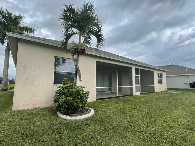 Building Photo - 1804 El Dorado Blvd N