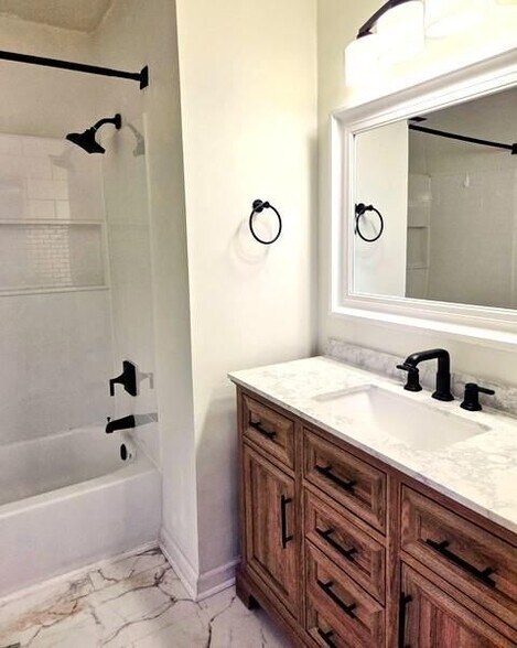 Building Photo - 115 Woodberry Ct