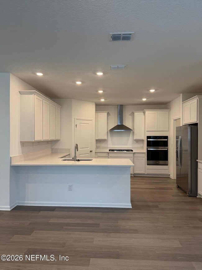 Building Photo - 644 Farmfield Dr