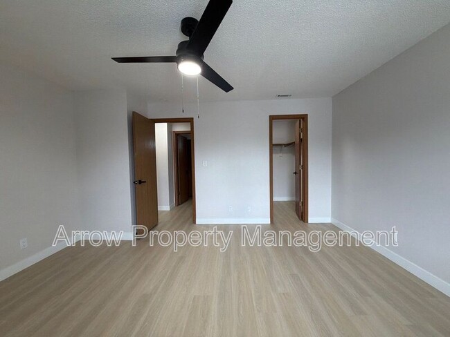 Building Photo - 2354 N 44th St
