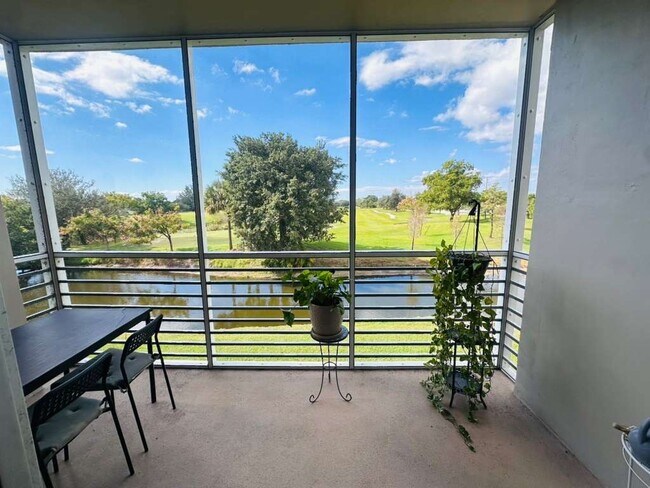 Building Photo - 2441 SW 82nd Ave