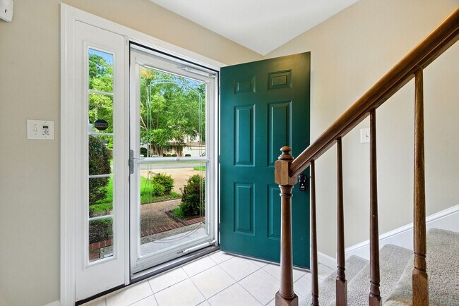Building Photo - York County 4 BR Coventry House