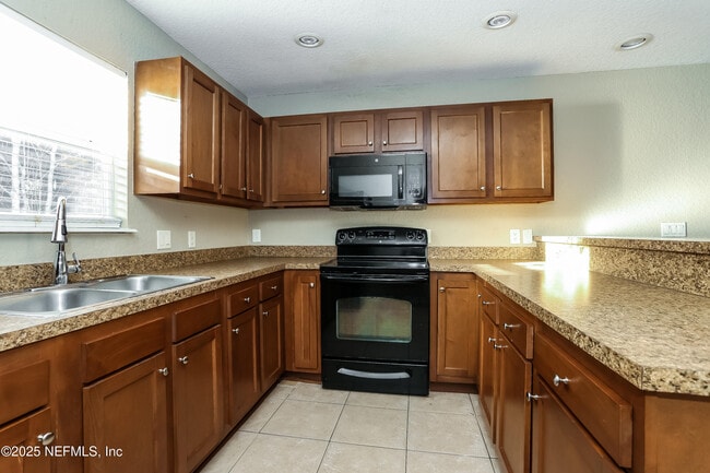 Building Photo - 1441 Morgan St