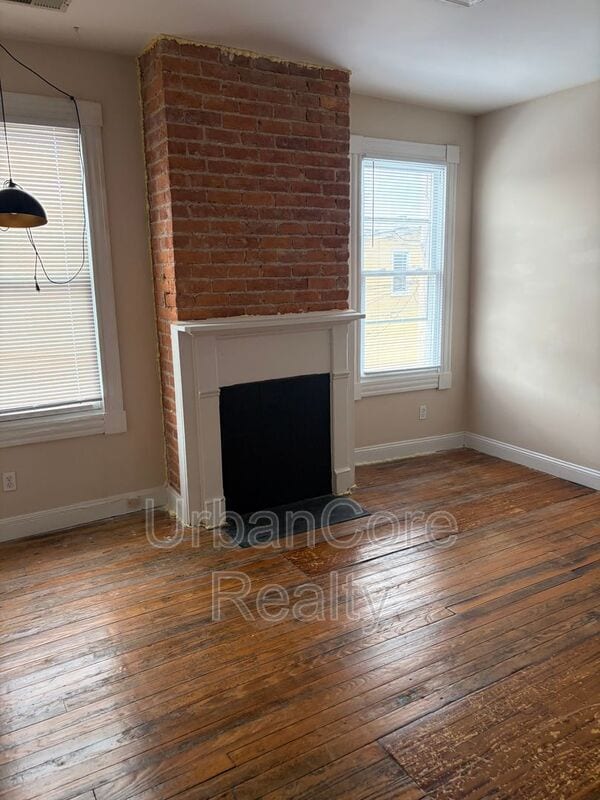 Building Photo - 410 N 32nd St