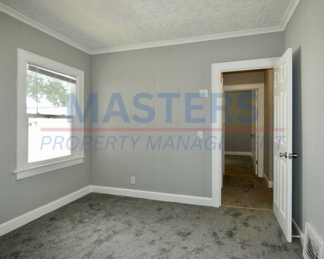 Building Photo - 229 Van Buren Ave