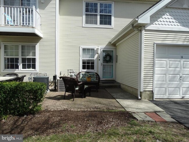 Building Photo - 18 Lighthouse Ct