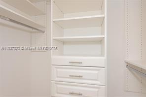 Building Photo - 16275 Collins Ave