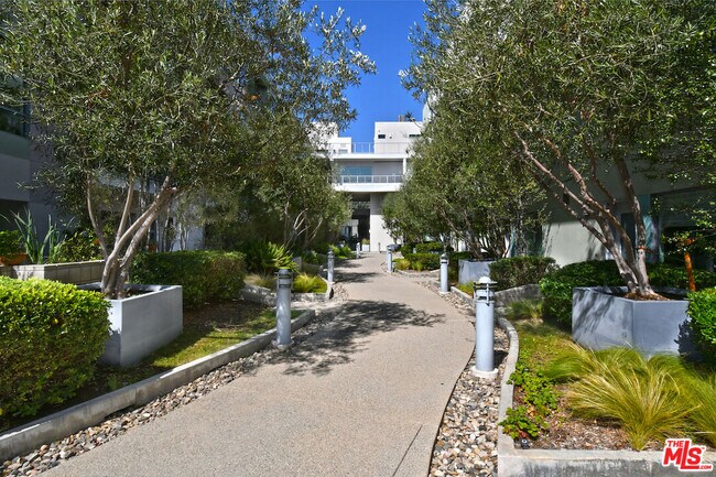 Building Photo - 11500 Tennessee Ave