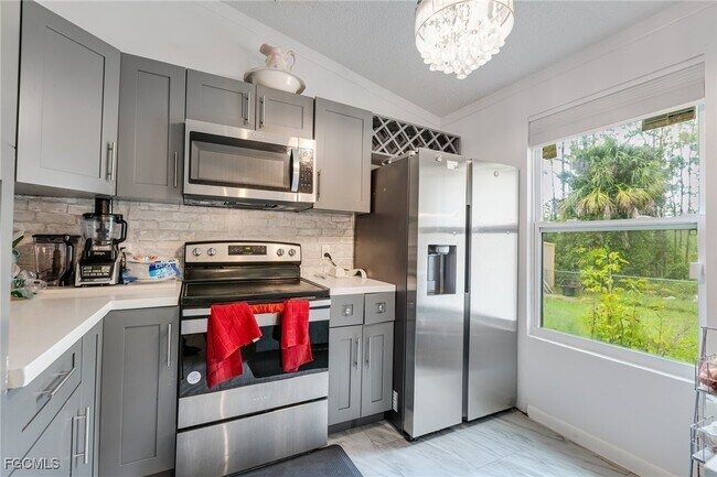 Building Photo - 503 East 13th Street