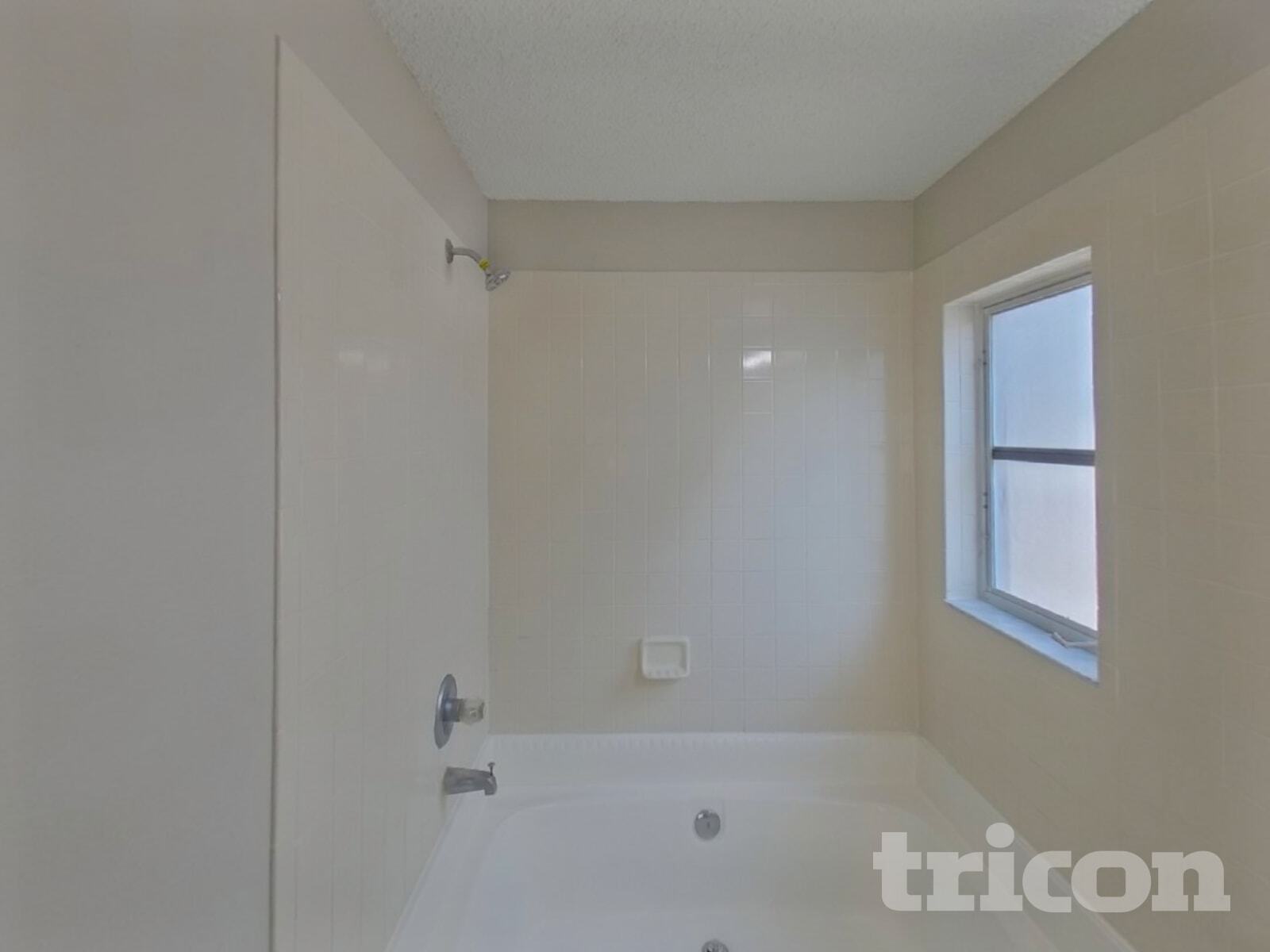 Building Photo - 4726 Bloom Dr